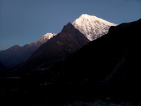 sunrise on Langtang Lirung (7225 m)